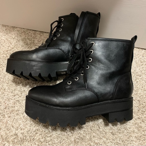 torrid Shoes - Platform combat boots (Wide)